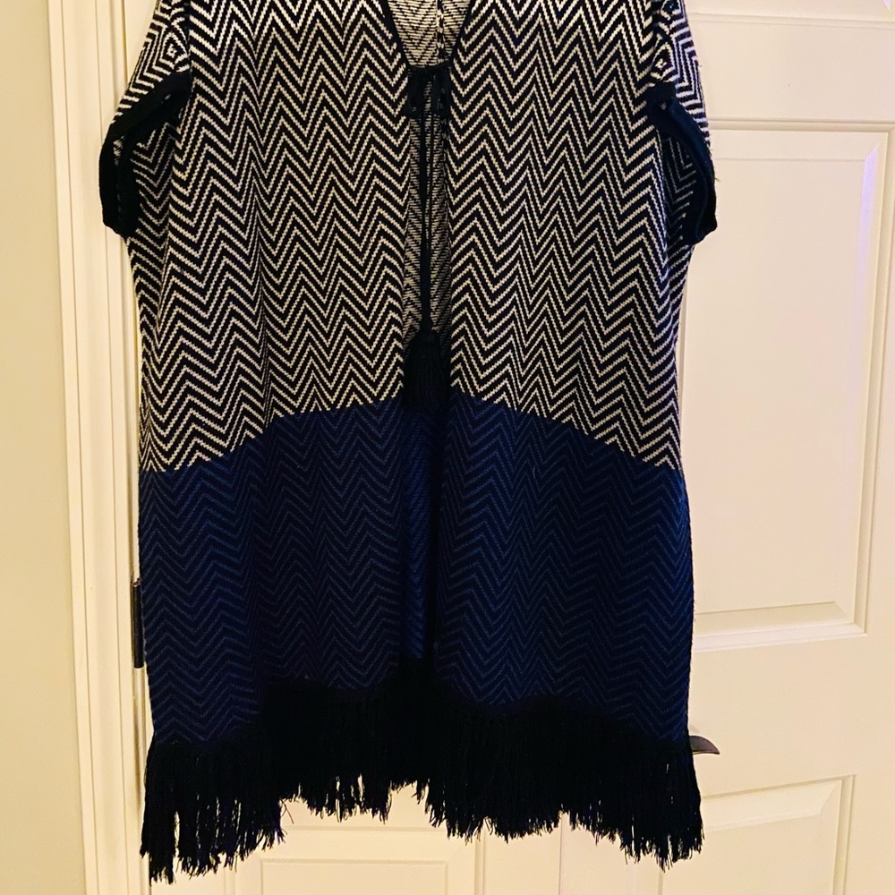 Trina Turk Tie-Front Sleeveless Sweater Poncho